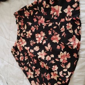 1601 Floral skirt Size M